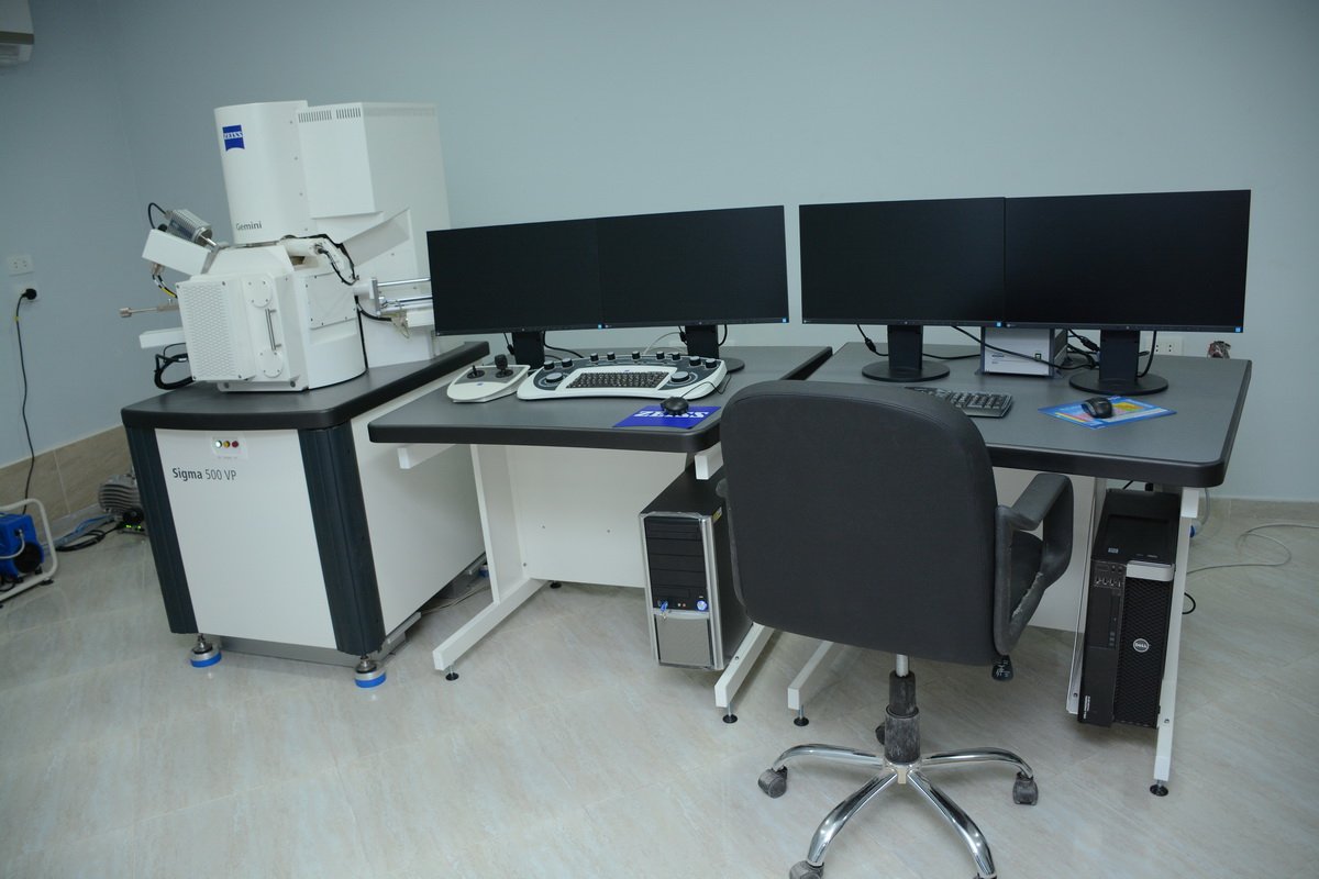 Advanced Microscopy Services at ESTG